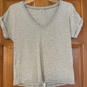 CALIA by Carrie Underwood Gray V-Neck Top